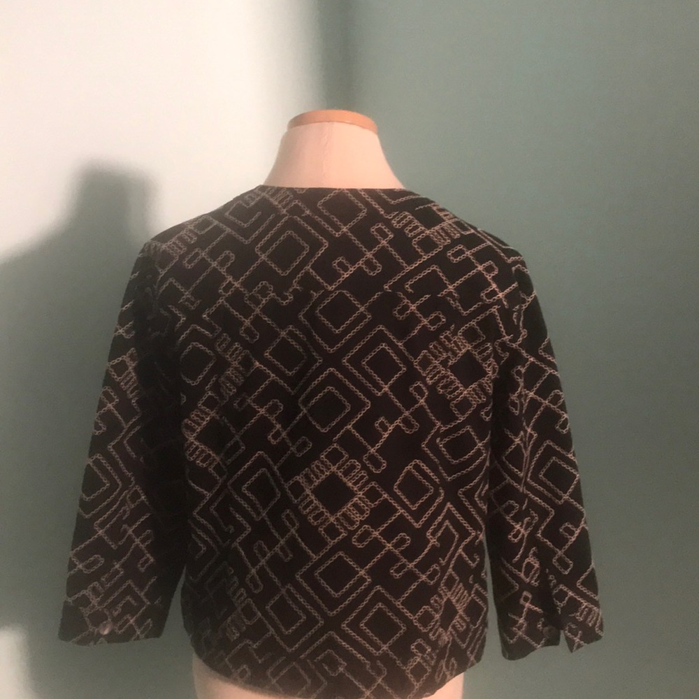 Very Sharp Jacket Buttons Down Front - image 2